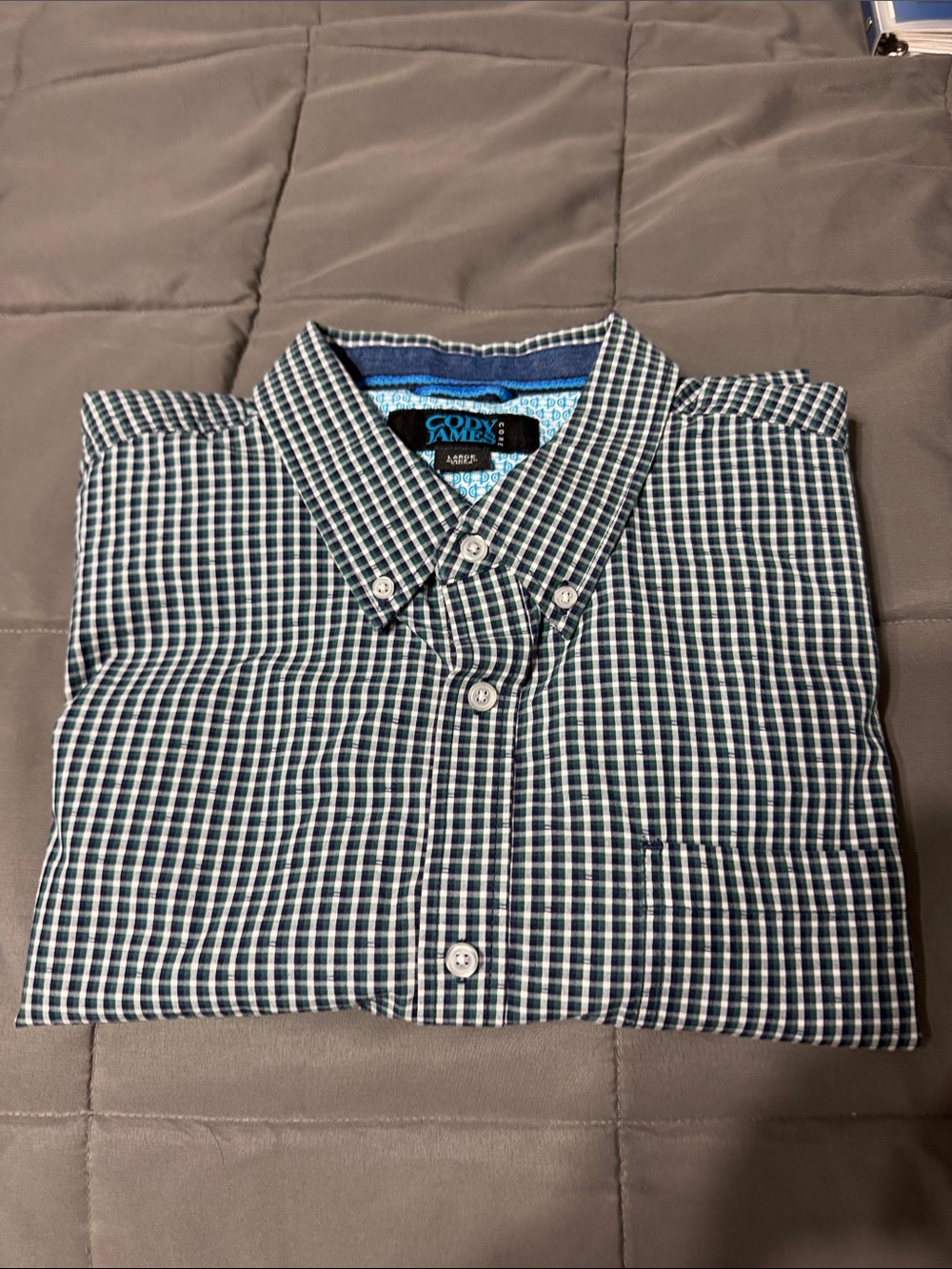 Cody James long sleeved button down. Size large